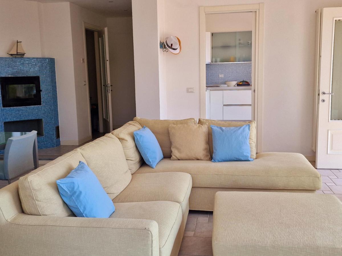 Appartamento In Villa Mimosa 切尔沃 外观 照片