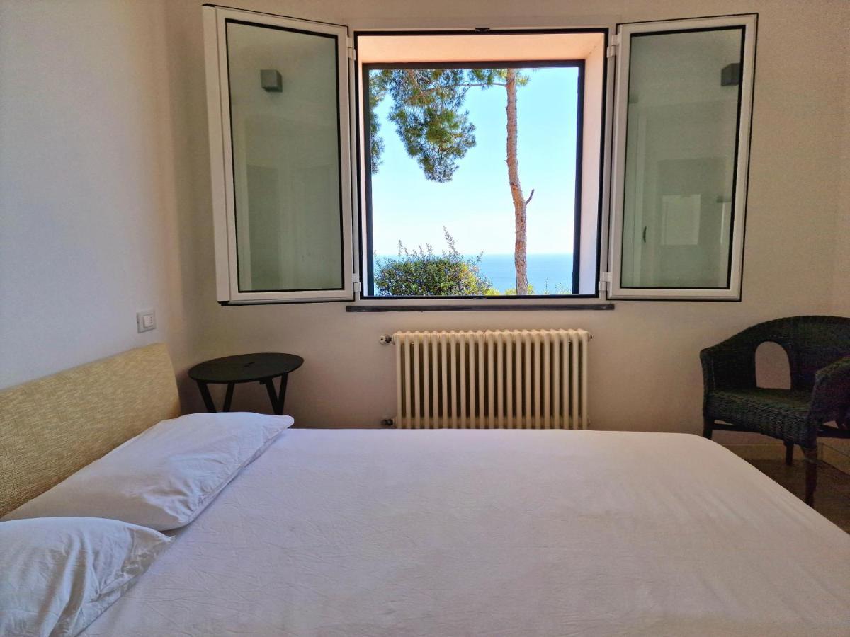 Appartamento In Villa Mimosa 切尔沃 外观 照片